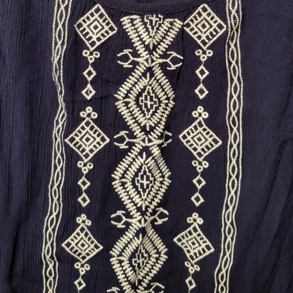 Cold Shoulder Top - Picture 2 of 3